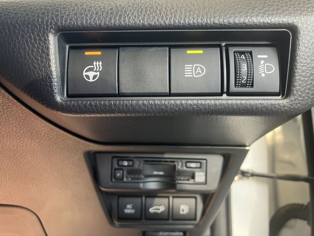 Toyota PRIUS 2023-04 193623-20
