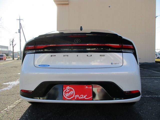 Toyota PRIUS 2023-04 193623-4
