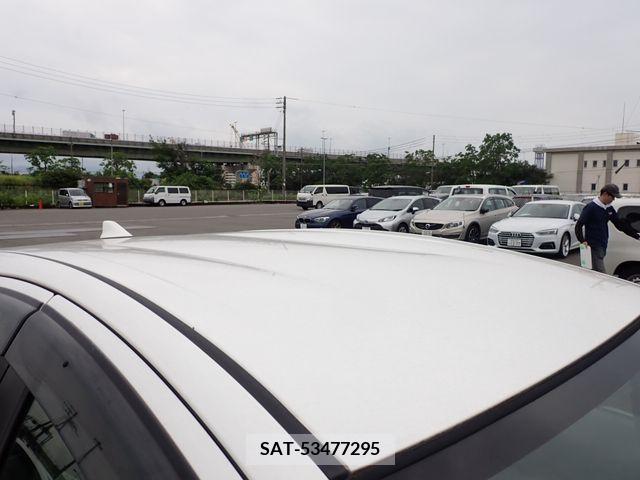 Toyota AQUA 2017-06 378154-10