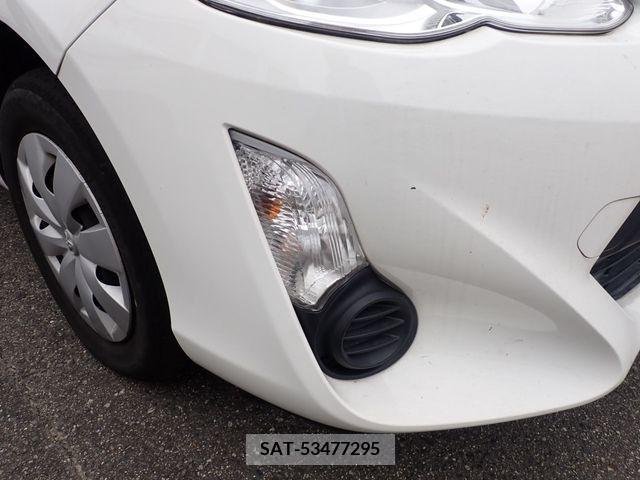 Toyota AQUA 2017-06 378154-8