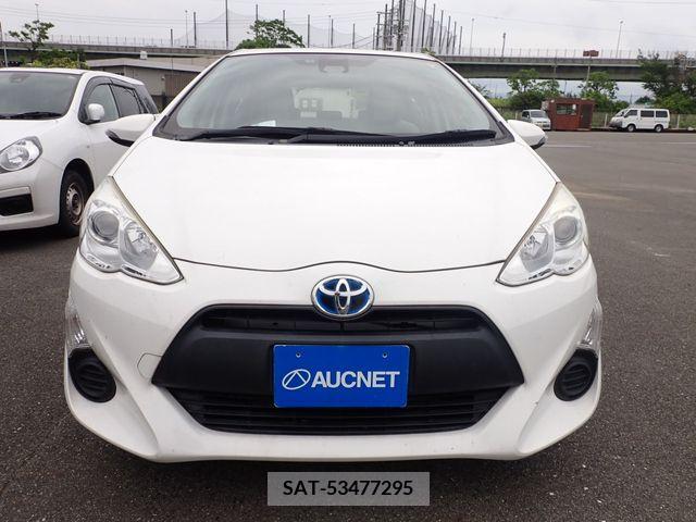 Toyota AQUA 2017-06 378154-5