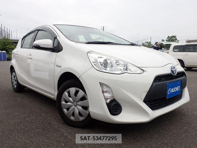 Toyota AQUA 2017-06 378154-0