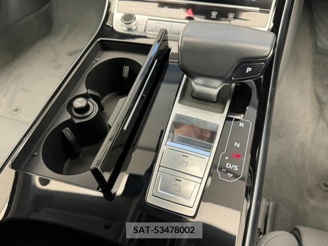 Audi A8 2019-02 261154-12