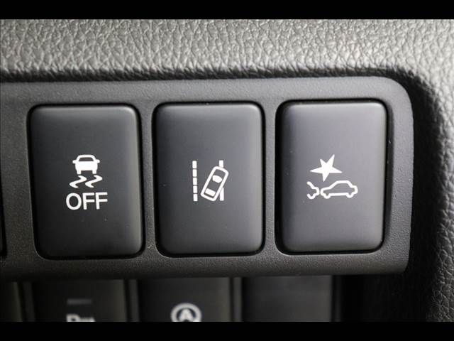 Mitsubishi ECLIPSE CROSS 2020-07 16383-3