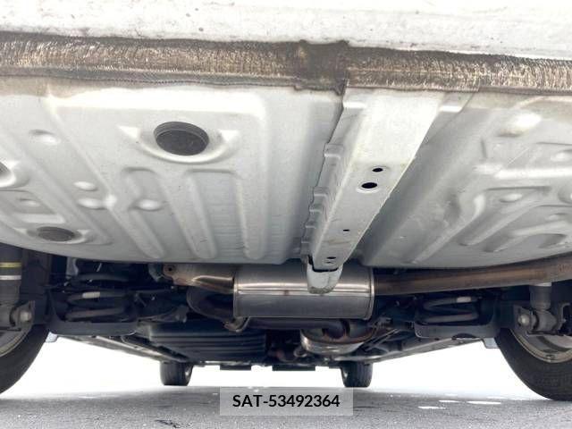 Toyota VOXY 2014-08 321417-19
