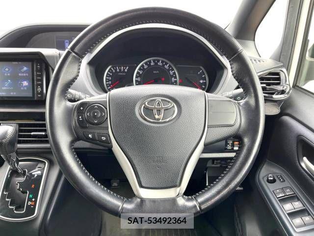 Toyota VOXY 2014-08 321417-7
