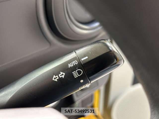 Toyota AQUA 2012-08 211605-16