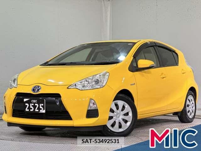 Toyota AQUA 2012-08 211605-5
