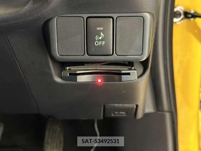 Toyota AQUA 2012-08 211605-18