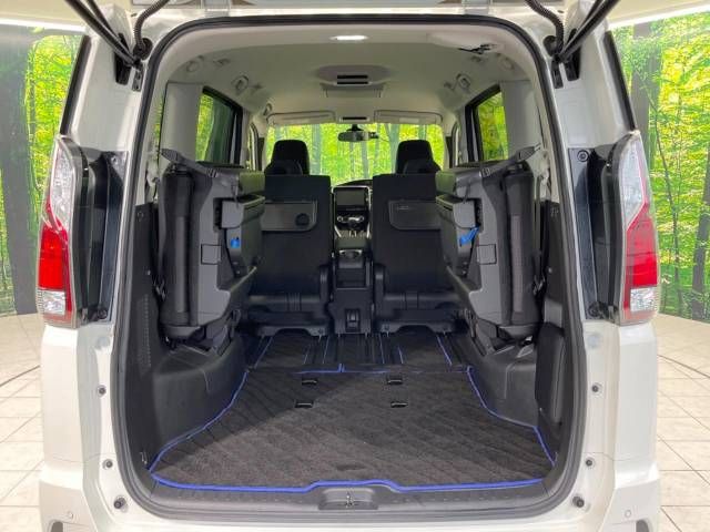 Nissan SERENA 2017-09 185041-11