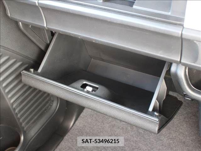 Suzuki SPACIA 2023-05 368532-25