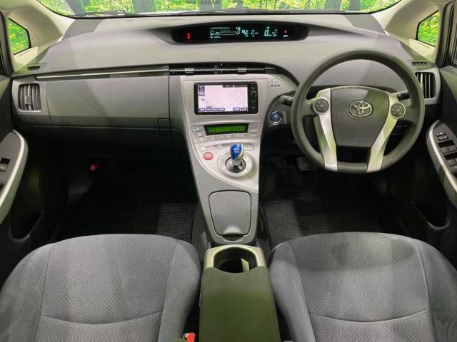 Toyota PRIUS 2015-03 25358-1