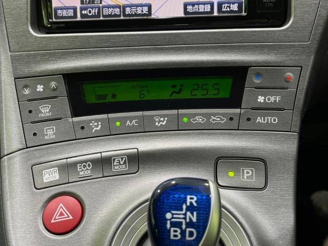Toyota PRIUS 2015-03 25358-6