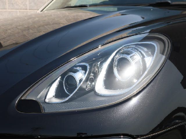 Porsche MACAN 2017-02 4005-18