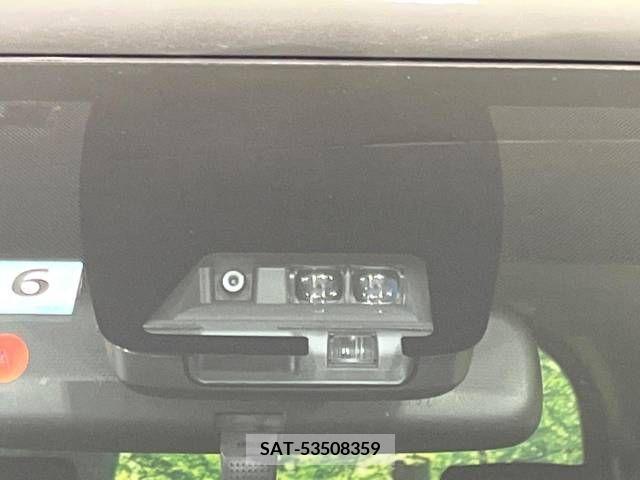 Toyota NOAH 2019-04 210078-4