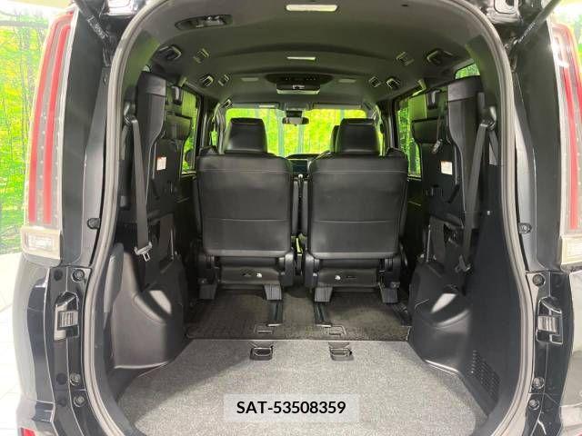 Toyota NOAH 2019-04 210078-11