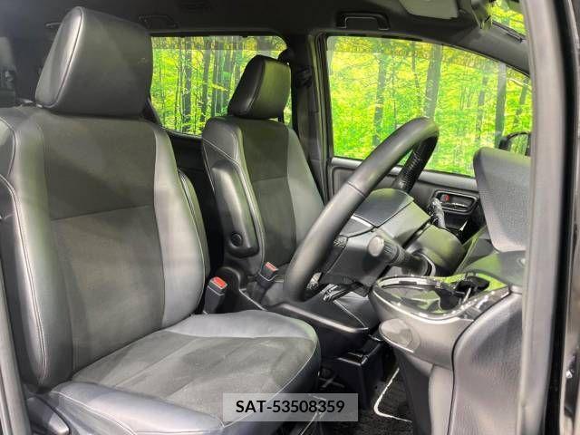Toyota NOAH 2019-04 210078-8