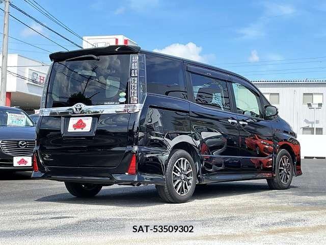 Toyota VOXY 2017-02 288978-2