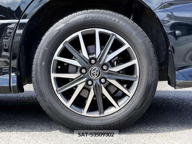Toyota VOXY 2017-02 288978-3
