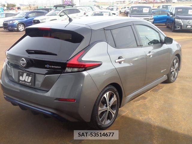 Nissan LEAF 2017-10 373936-2
