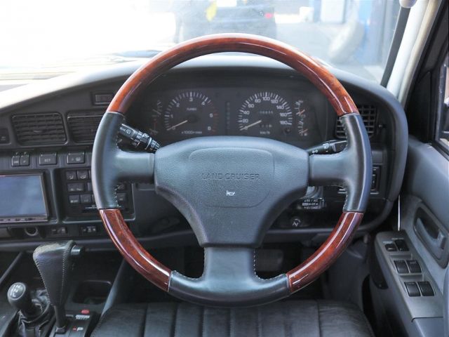 Toyota LAND CRUISER 1993-01 11201-13