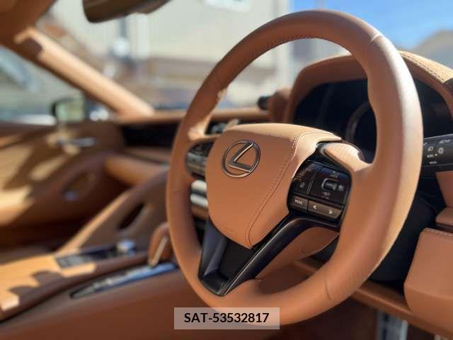 Lexus LC 2023-01 208220-8