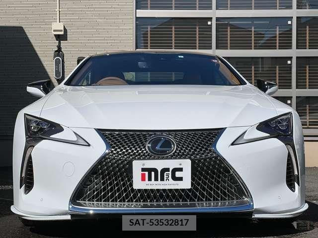 Lexus LC 2023-01 208220-5