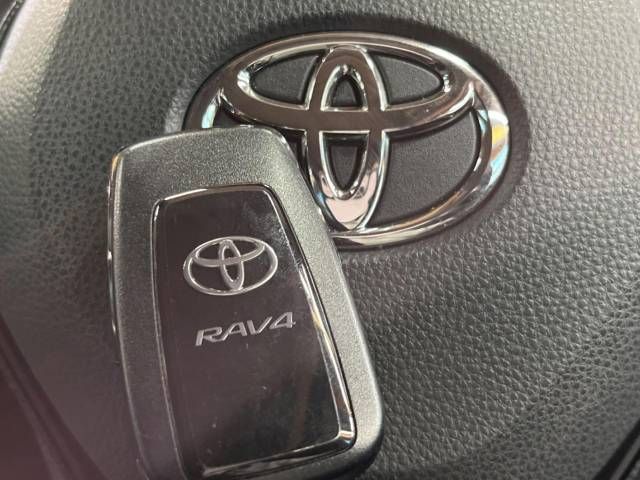 Toyota RAV4 2020-02 19157-5