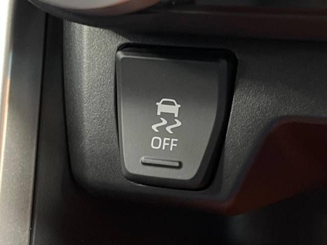 Toyota RAV4 2020-02 19157-8