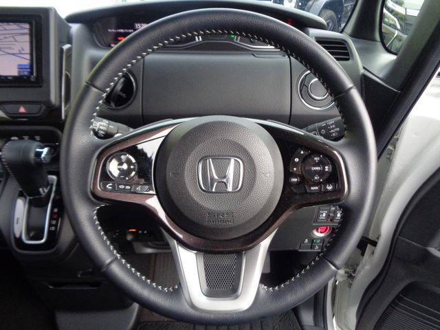 Honda N BOX CUSTOM 2019-11 182906-18