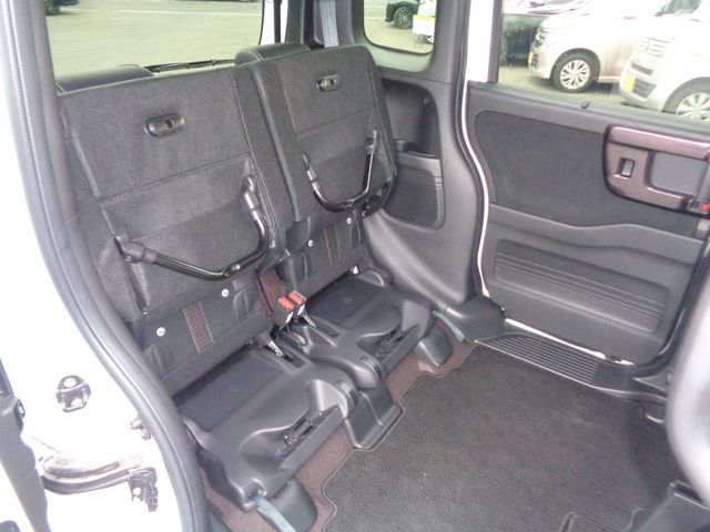 Honda N BOX CUSTOM 2019-11 182906-23