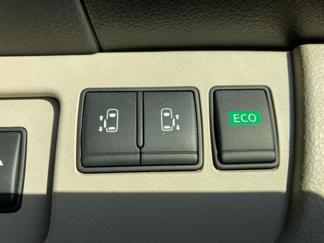 Nissan SERENA 2015-02 192264-10