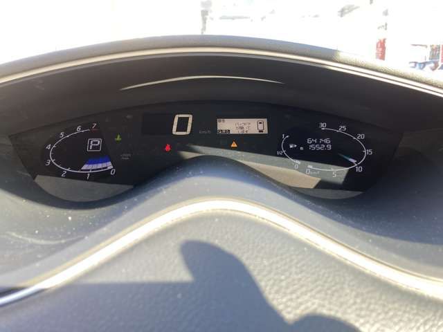 Nissan SERENA 2015-02 192264-3