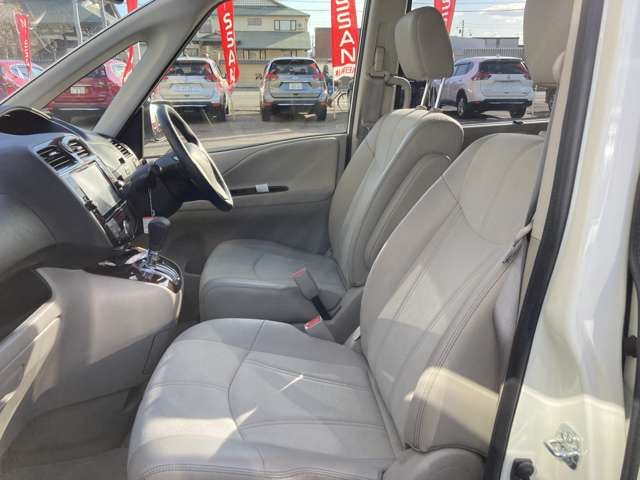 Nissan SERENA 2015-02 192264-12