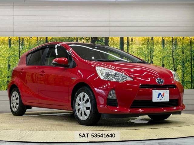 Toyota AQUA 2012-02 338423-16