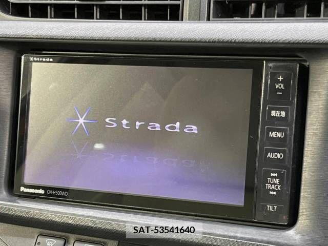 Toyota AQUA 2012-02 338423-2