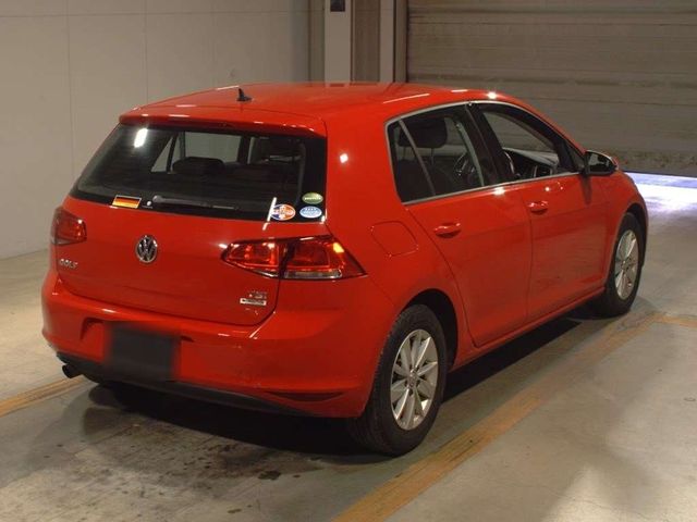 VolksWagen GOLF 2016-05 13504-5