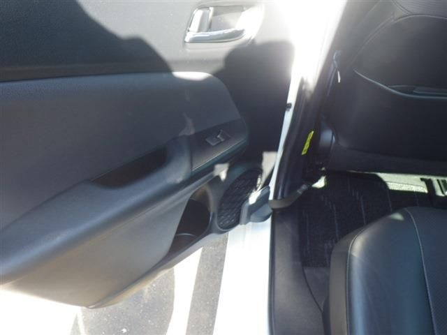 Toyota PRIUS 2020-02 13208-14