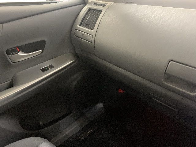 Toyota PRIUS ALPHA 2012-03 8039-17