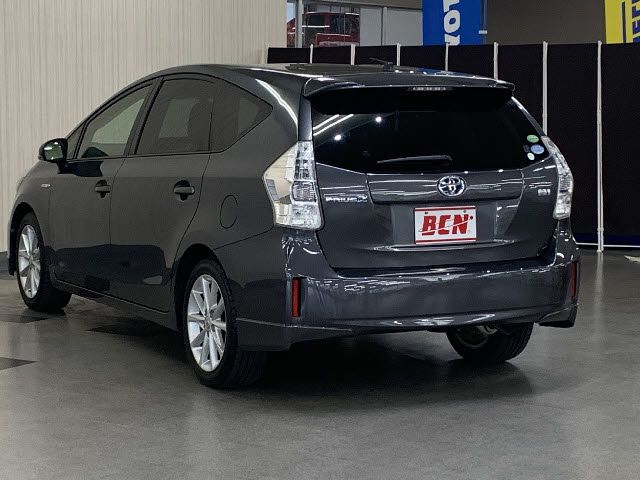 Toyota PRIUS ALPHA 2012-03 8039-8