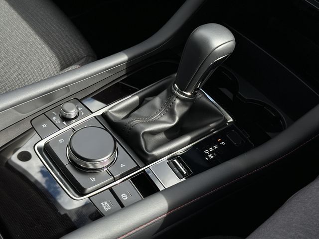 Mazda MAZDA3 2022-10 23874-7