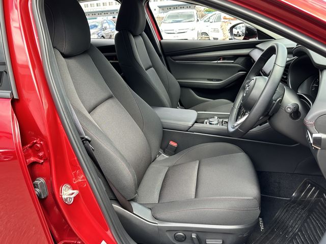 Mazda MAZDA3 2022-10 23874-12