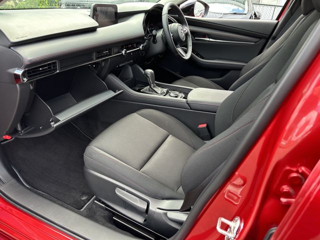 Mazda MAZDA3 2022-10 23874-16