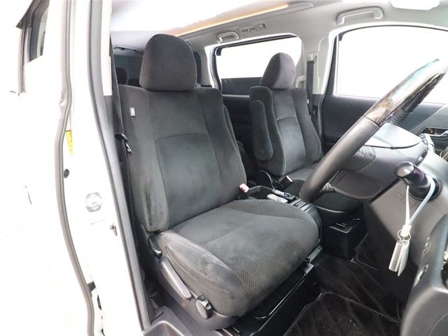 Toyota ALPHARD 2011-03 184041-3