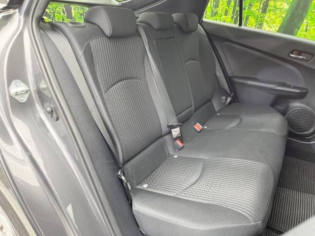 Toyota PRIUS 2018-04 13144-13