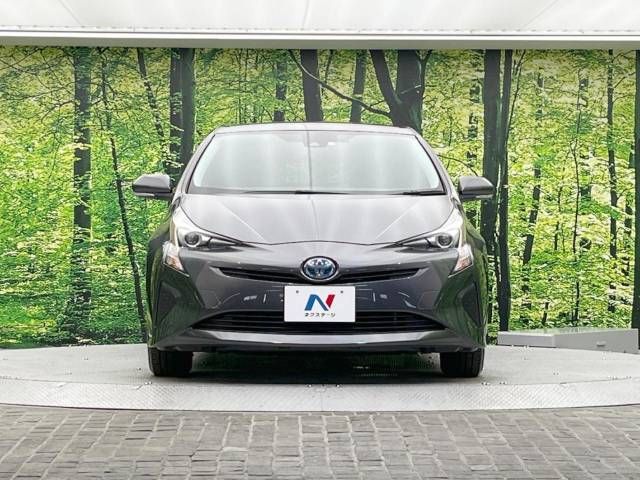 Toyota PRIUS 2018-04 13144-17