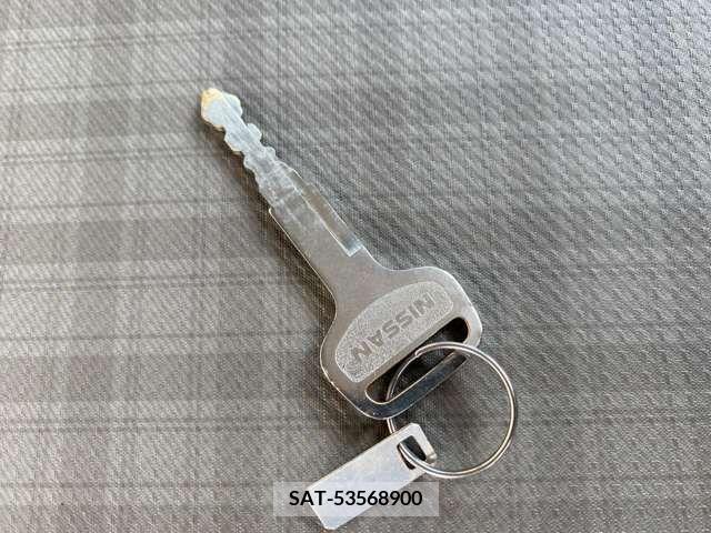 Nissan CLIPPER 2014-11 204112-14