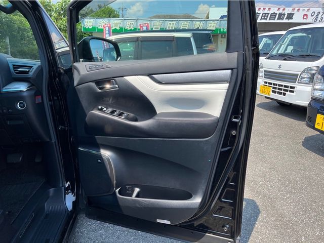 Toyota VELLFIRE 2019-01 4581-7