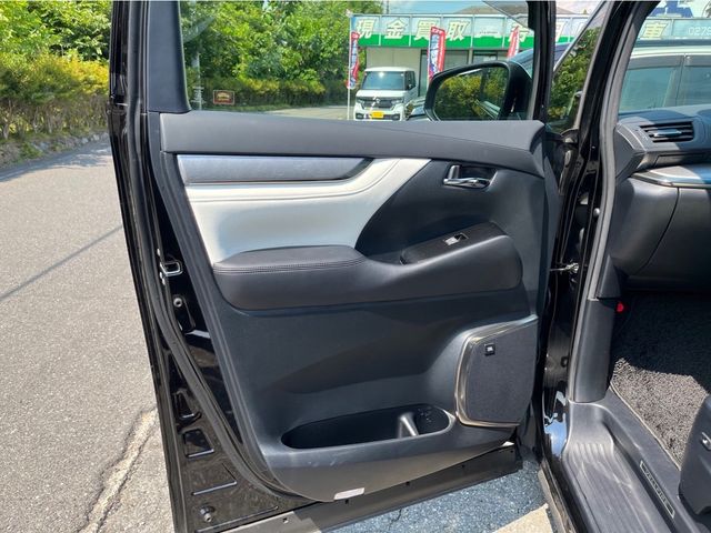 Toyota VELLFIRE 2019-01 4581-25