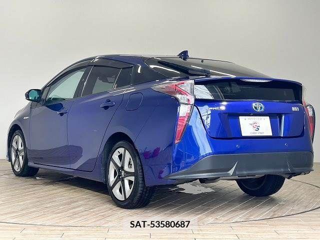 Toyota PRIUS 2016-08 281911-16